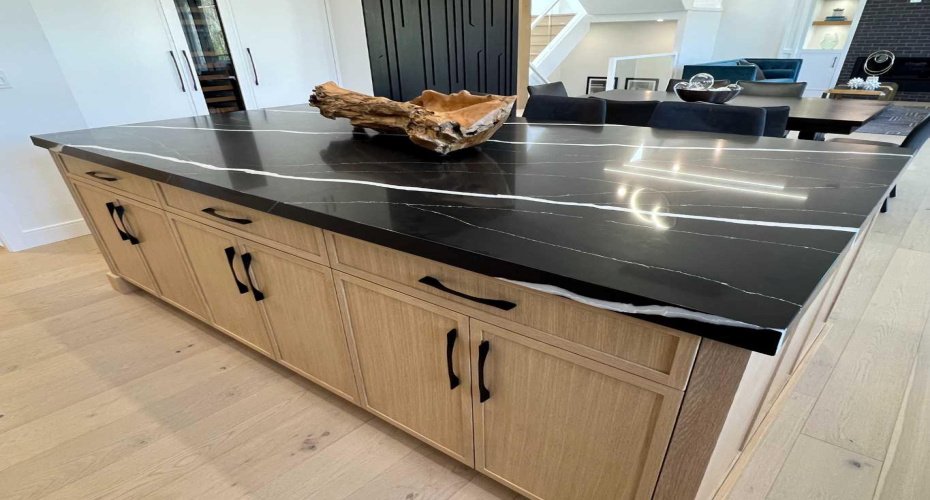 48 Rockcliff Terrace, Calgary, Alberta T3G 0G6, 4 Bedrooms Bedrooms, ,5 BathroomsBathrooms,Residential,For Sale,Rockcliff,A2304957