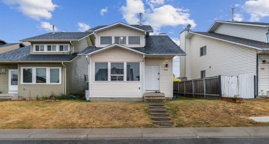 218 Falmere Way, Calgary, Alberta T3J 2X9, 4 Bedrooms Bedrooms, ,4 BathroomsBathrooms,Residential,For Sale,Falmere,A2304868