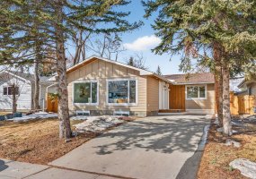 10619 Mapleglen Crescent, Calgary, Alberta T2J1X1, 5 Bedrooms Bedrooms, ,4 BathroomsBathrooms,Residential,For Sale,Mapleglen,A2290932
