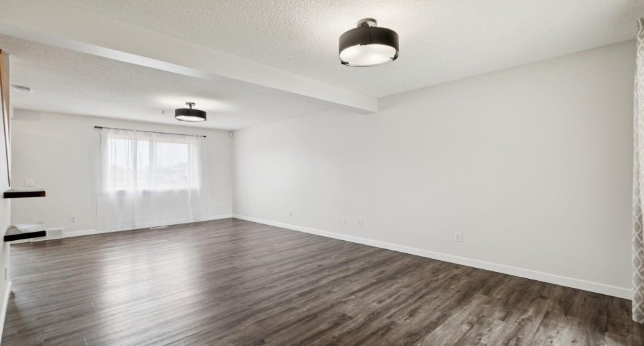 87 Cimarron Meadows Way, Okotoks, Alberta T1S1W1, 3 Bedrooms Bedrooms, ,3 BathroomsBathrooms,Residential,For Sale,Cimarron Meadows,A2301453