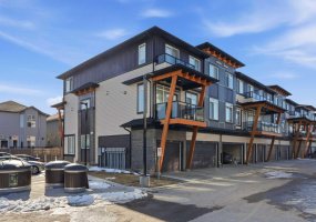 10060 46 Street, Calgary, Alberta T3J2H8, 3 Bedrooms Bedrooms, ,3 BathroomsBathrooms,Residential,For Sale,46,A2302501