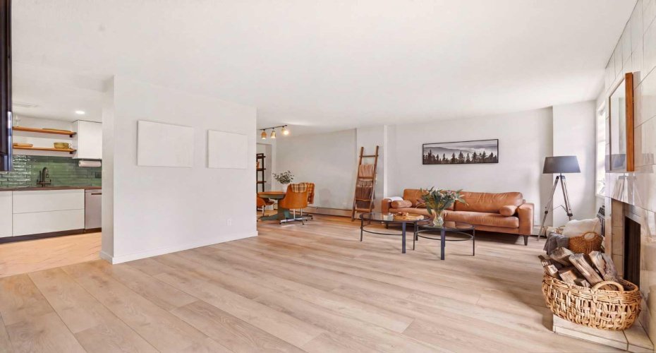626 24 Avenue, Calgary, Alberta T2S 0K6, 1 Bedroom Bedrooms, ,1 BathroomBathrooms,Residential,For Sale,24,A2303067