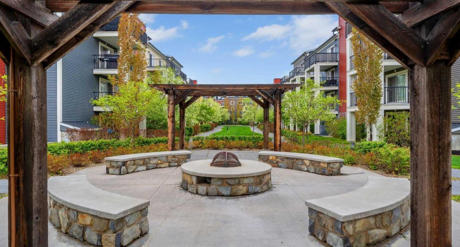 755 Copperpond Boulevard, Calgary, Alberta T2Z4R2, 2 Bedrooms Bedrooms, ,2 BathroomsBathrooms,Residential,For Sale,Copperpond Boulevard,A2303243