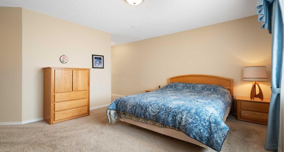 Primary bedroom, linen closet.