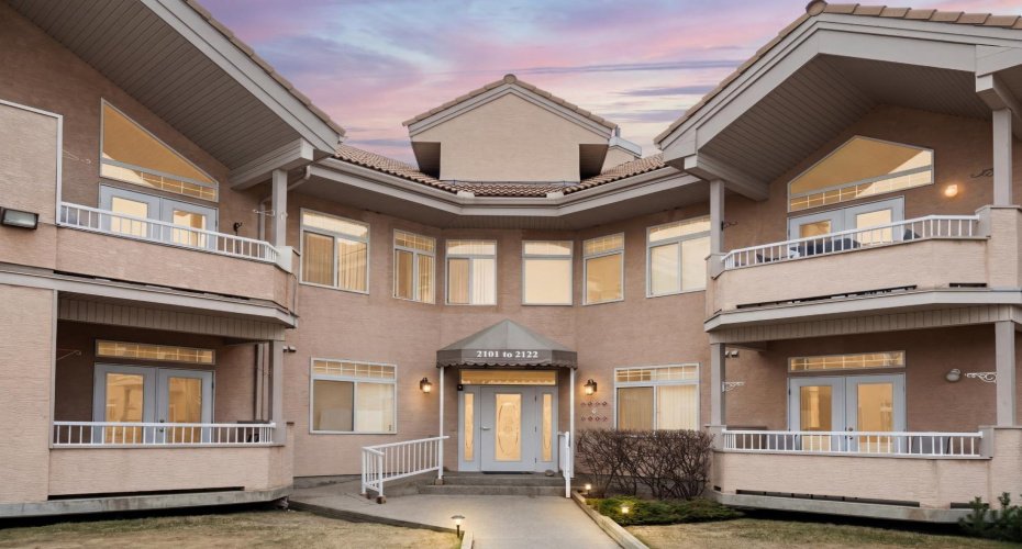 Patterson Bluffs, 55+ seniors building.