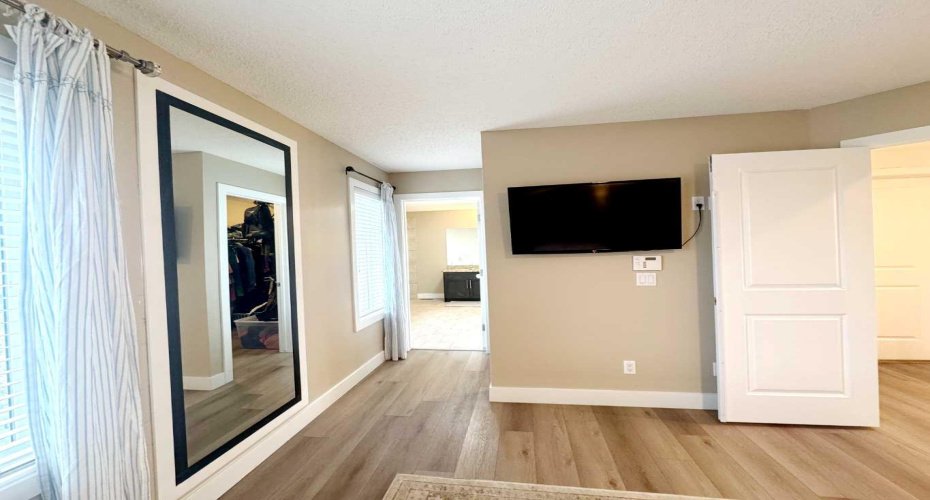 109 KINNIBURGH Boulevard, Chestermere, Alberta T1X 0L9, 5 Bedrooms Bedrooms, ,3 BathroomsBathrooms,Residential,For Sale,KINNIBURGH,A2304356