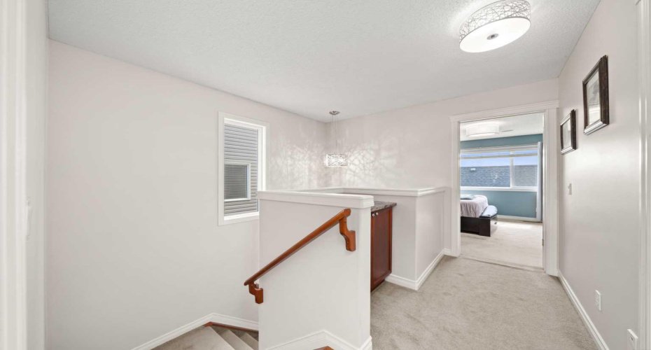 115 Drake Landing Court, Okotoks, Alberta T1S 2M3, 3 Bedrooms Bedrooms, ,4 BathroomsBathrooms,Residential,For Sale,Drake Landing,A2304652