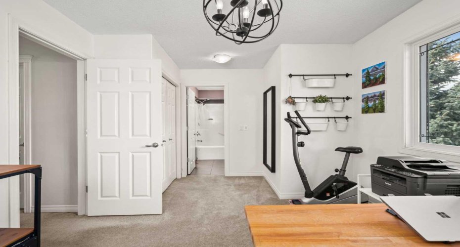 115 Drake Landing Court, Okotoks, Alberta T1S 2M3, 3 Bedrooms Bedrooms, ,4 BathroomsBathrooms,Residential,For Sale,Drake Landing,A2304652