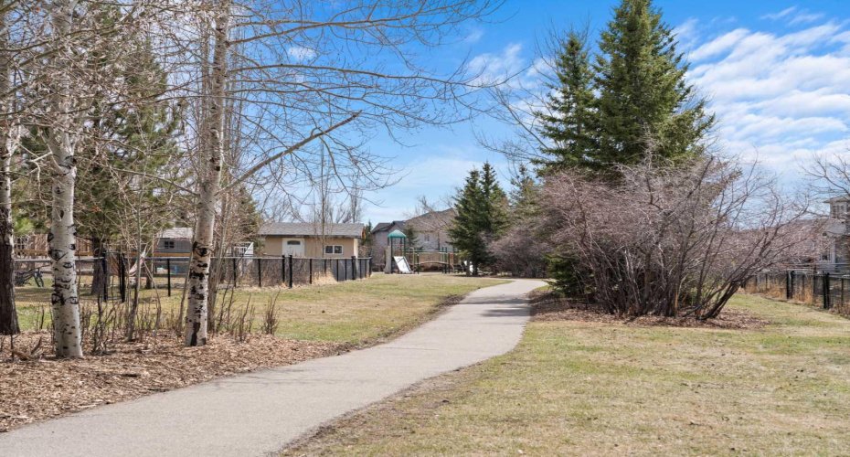 115 Drake Landing Court, Okotoks, Alberta T1S 2M3, 3 Bedrooms Bedrooms, ,4 BathroomsBathrooms,Residential,For Sale,Drake Landing,A2304652