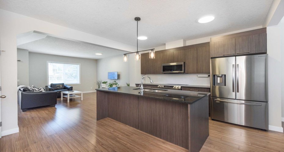 300 Marina Drive, Chestermere, Alberta T1X 0P6, 4 Bedrooms Bedrooms, ,4 BathroomsBathrooms,Residential,For Sale,Marina,A2304953