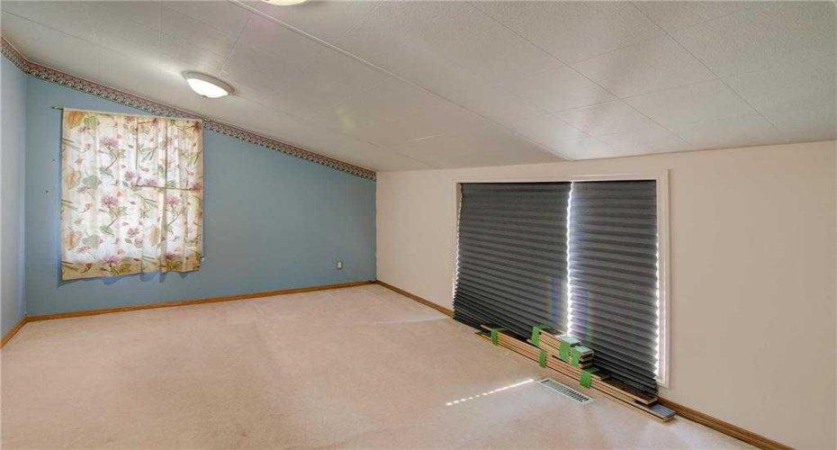 249 23 Avenue, Calgary, Alberta T2E 1V8, ,Rental,23,A2305339