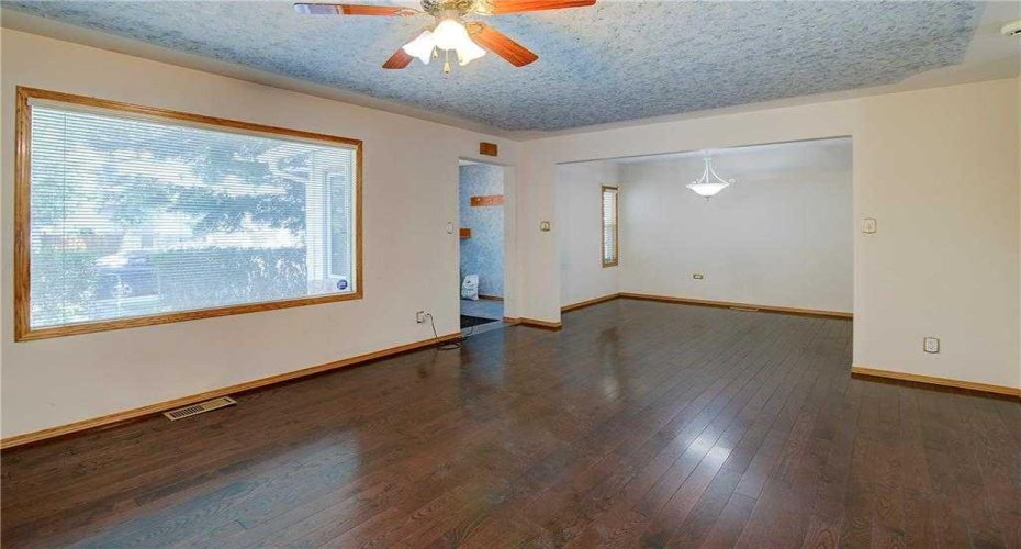 249 23 Avenue, Calgary, Alberta T2E 1V8, ,Rental,23,A2305339