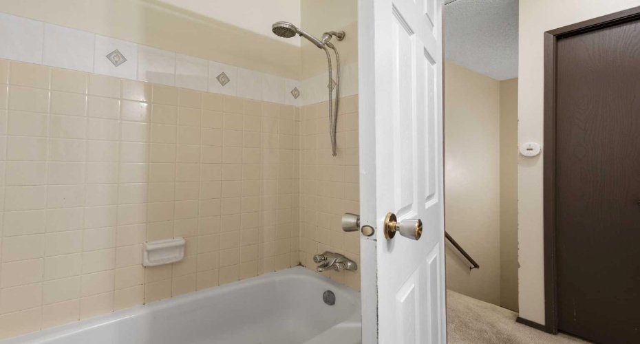 355 Georgian Villas, Calgary, Alberta T2A 7C7, 2 Bedrooms Bedrooms, ,2 BathroomsBathrooms,Residential,For Sale,Georgian,A2305349