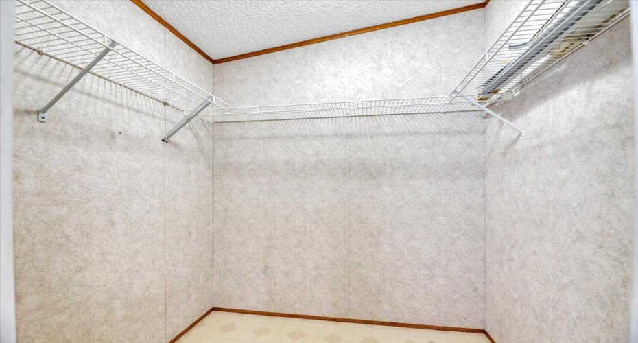 Large Walk in Closet
