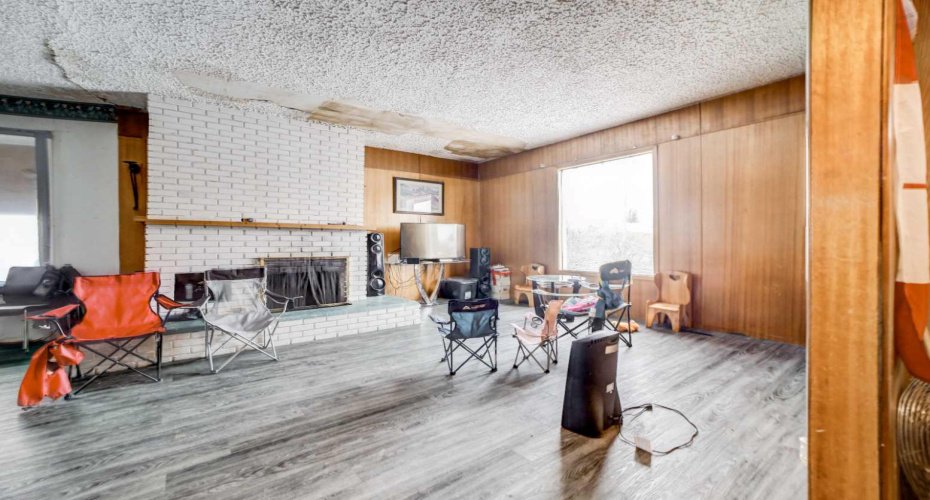 162 2 Avenue, Cardston, Alberta T0K 0K0, 6 Bedrooms Bedrooms, ,2 BathroomsBathrooms,Residential,For Sale,2,A2305358