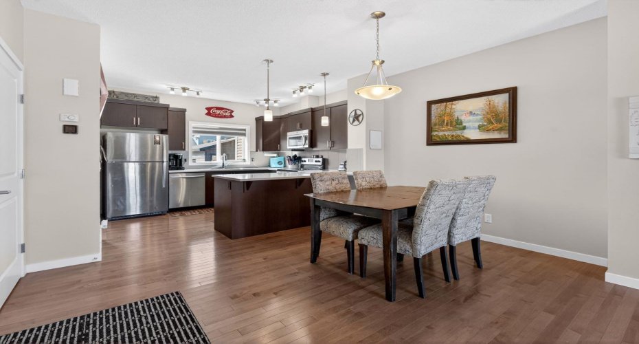 23 Belgian Link, Cochrane, Alberta T4C0M3, 2 Bedrooms Bedrooms, ,3 BathroomsBathrooms,Residential,For Sale,Belgian,A2303290