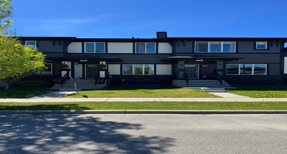 23 Belgian Link, Cochrane, Alberta T4C0M3, 2 Bedrooms Bedrooms, ,3 BathroomsBathrooms,Residential,For Sale,Belgian,A2303290