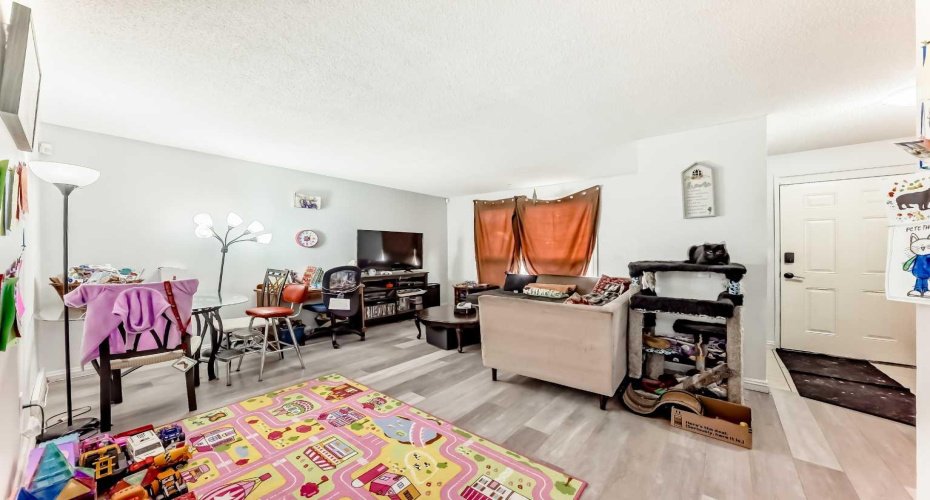 3042 Doverville Crescent, Calgary, Alberta t2b1t9, 4 Bedrooms Bedrooms, ,2 BathroomsBathrooms,Residential,For Sale,Doverville,A2304379