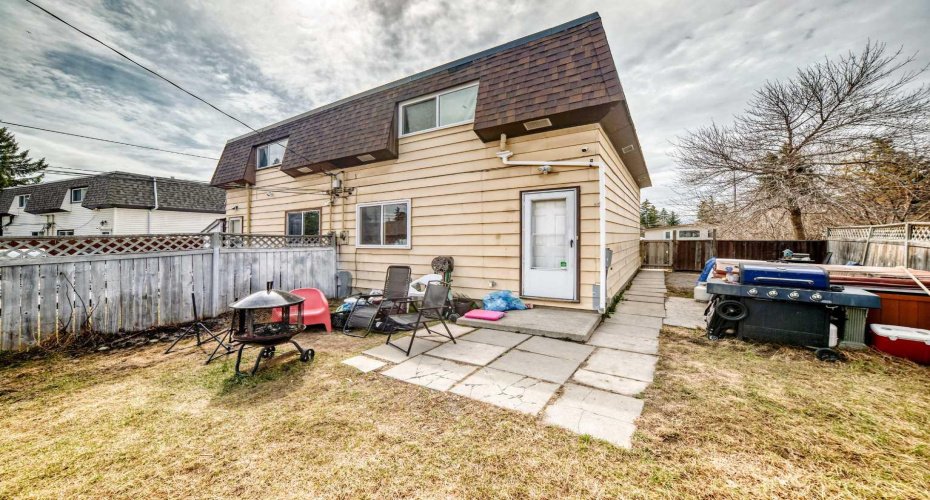 3042 Doverville Crescent, Calgary, Alberta t2b1t9, 4 Bedrooms Bedrooms, ,2 BathroomsBathrooms,Residential,For Sale,Doverville,A2304379