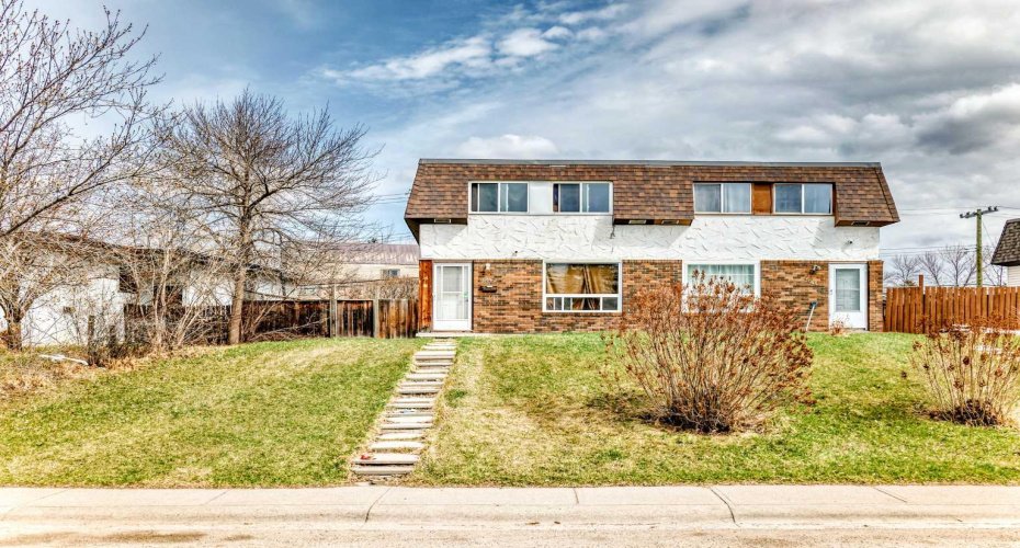 3042 Doverville Crescent, Calgary, Alberta t2b1t9, 4 Bedrooms Bedrooms, ,2 BathroomsBathrooms,Residential,For Sale,Doverville,A2304379