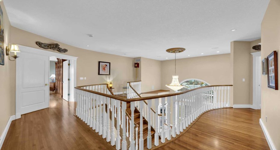 216 Evergreen Heath, Calgary, Alberta T2Y 3B6, 5 Bedrooms Bedrooms, ,4 BathroomsBathrooms,Residential,For Sale,Evergreen,A2301215