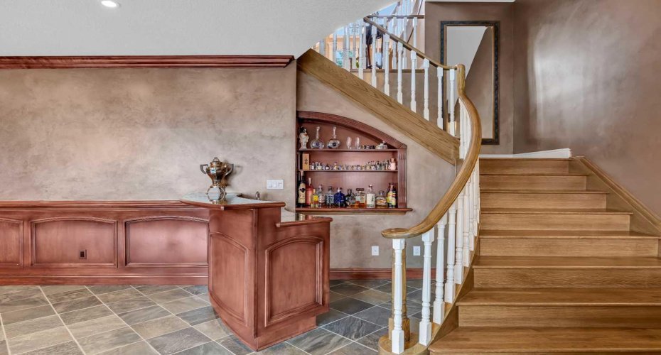 216 Evergreen Heath, Calgary, Alberta T2Y 3B6, 5 Bedrooms Bedrooms, ,4 BathroomsBathrooms,Residential,For Sale,Evergreen,A2301215