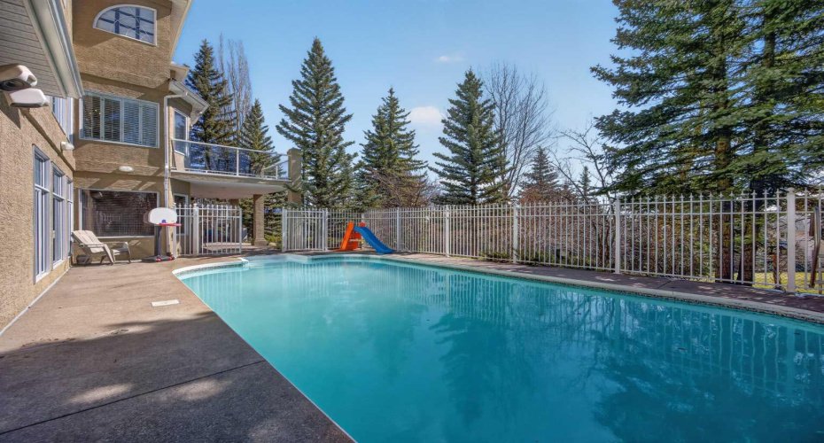 216 Evergreen Heath, Calgary, Alberta T2Y 3B6, 5 Bedrooms Bedrooms, ,4 BathroomsBathrooms,Residential,For Sale,Evergreen,A2301215