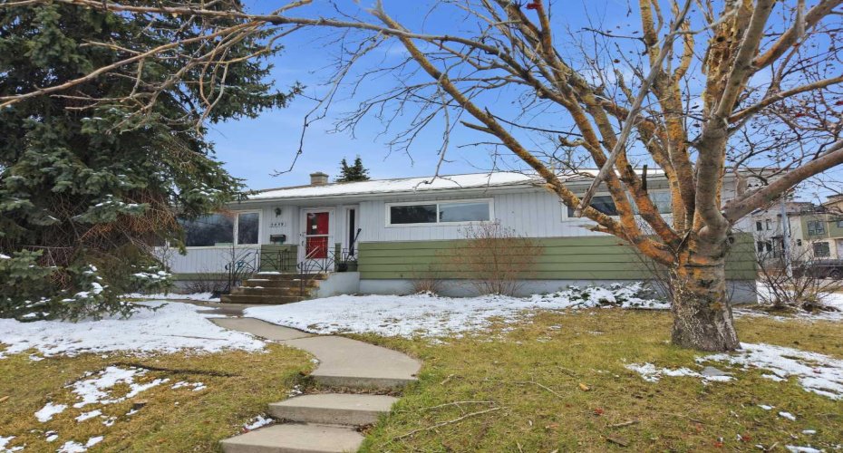 3439 33 Street, Calgary, Alberta T3E 2V3, 3 Bedrooms Bedrooms, ,1 BathroomBathrooms,Residential,For Sale,33,A2302274