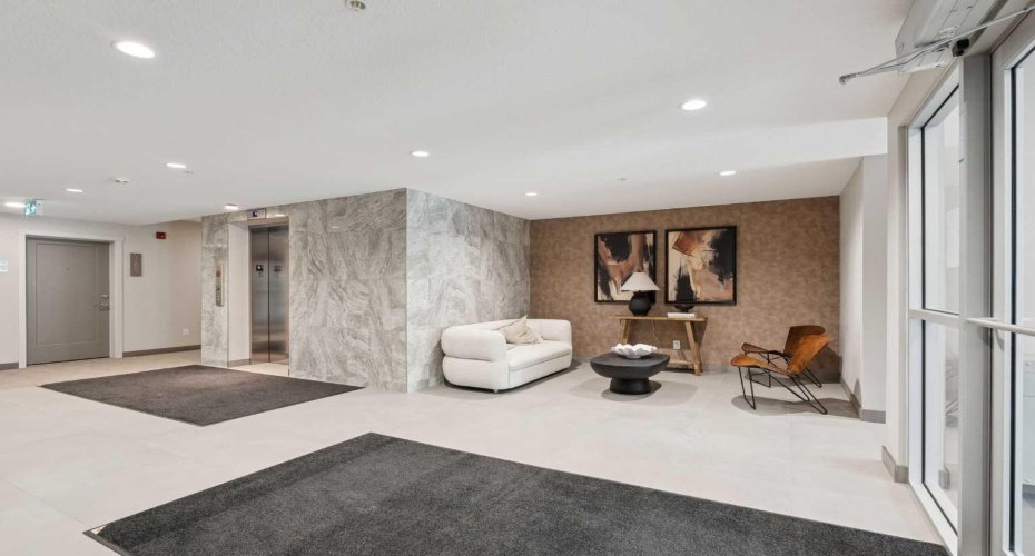 655 Shawnee Square, Calgary, Alberta T2Y 1E3, 2 Bedrooms Bedrooms, ,2 BathroomsBathrooms,Residential,For Sale,Shawnee,A2302514