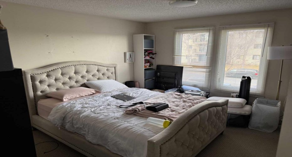371 Falshire Drive, Calgary, Alberta T3J 1T8, 3 Bedrooms Bedrooms, ,3 BathroomsBathrooms,Residential,For Sale,Falshire,A2302941