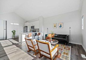 71 Lucas Street, Calgary, Alberta T3P 1S3, 1 Bedroom Bedrooms, ,2 BathroomsBathrooms,Residential,For Sale,Lucas,A2305210
