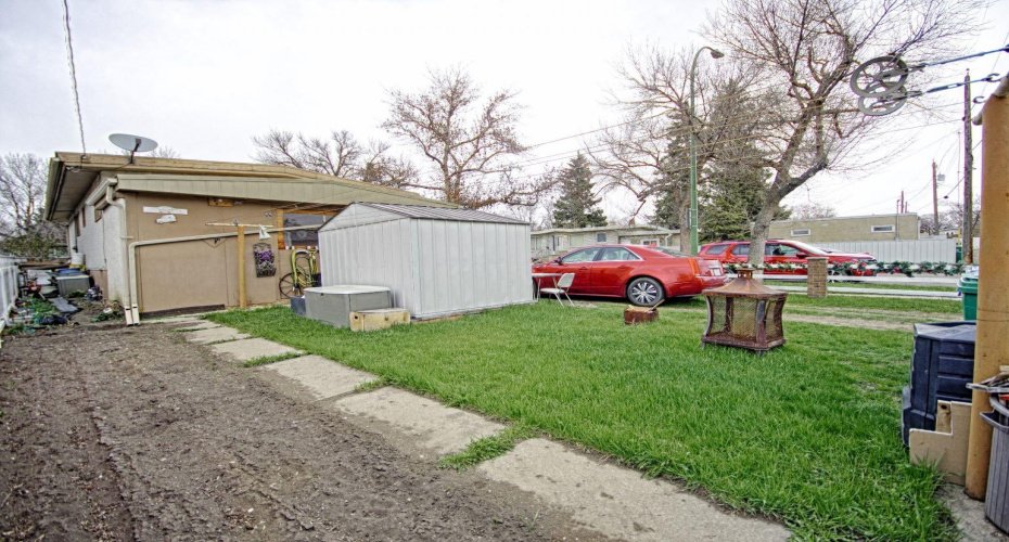 516 18 Street, Lethbridge, Alberta T1H 3G7, 4 Bedrooms Bedrooms, ,2 BathroomsBathrooms,Residential,For Sale,18,A2305427