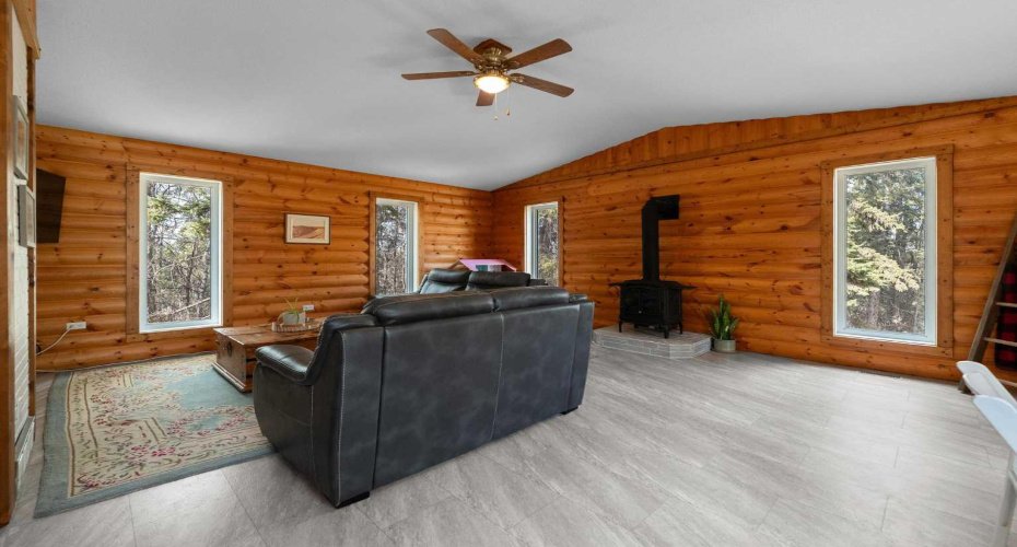 21108 B Township Road 461, Rural Camrose County, Alberta T0B 3L0, 3 Bedrooms Bedrooms, ,2 BathroomsBathrooms,Residential,For Sale,Township Road 461,A2305433