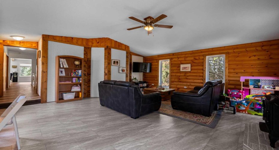 21108 B Township Road 461, Rural Camrose County, Alberta T0B 3L0, 3 Bedrooms Bedrooms, ,2 BathroomsBathrooms,Residential,For Sale,Township Road 461,A2305433