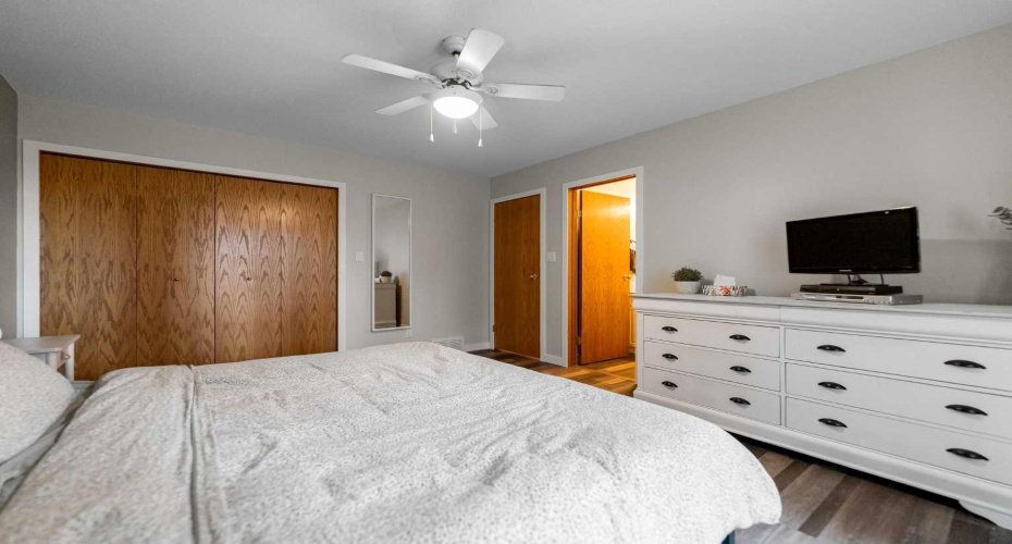 21108 B Township Road 461, Rural Camrose County, Alberta T0B 3L0, 3 Bedrooms Bedrooms, ,2 BathroomsBathrooms,Residential,For Sale,Township Road 461,A2305433