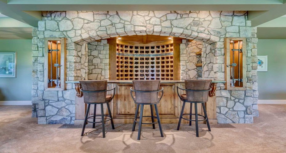 Wet bar at walkout