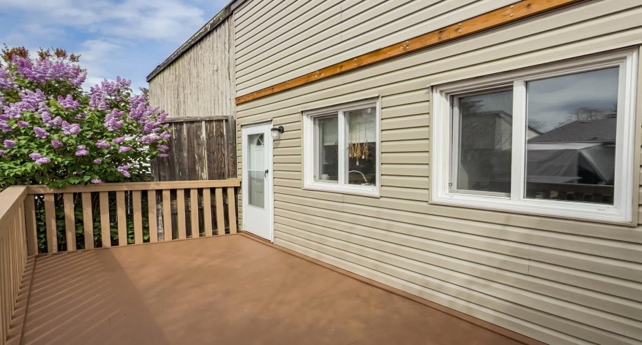 1105 53 Street, Calgary, Alberta T2A 1V5, 3 Bedrooms Bedrooms, ,1 BathroomBathrooms,Residential,For Sale,53,A2305177