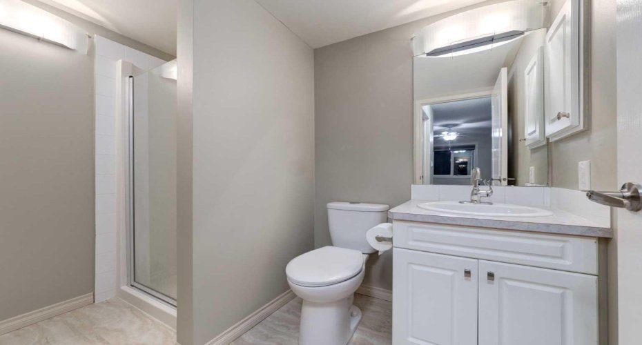 30 SIERRA MORENA Mews, Calgary, Alberta T3H 3K7, 2 Bedrooms Bedrooms, ,2 BathroomsBathrooms,Residential,For Sale,SIERRA MORENA,A2304755