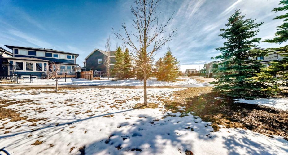 345 Marquis Landing, Calgary, Alberta T3M 2H4, 7 Bedrooms Bedrooms, ,5 BathroomsBathrooms,Residential,For Sale,Marquis,A2305000