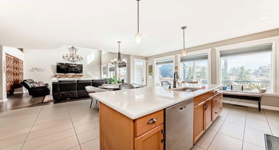 345 Marquis Landing, Calgary, Alberta T3M 2H4, 7 Bedrooms Bedrooms, ,5 BathroomsBathrooms,Residential,For Sale,Marquis,A2305000
