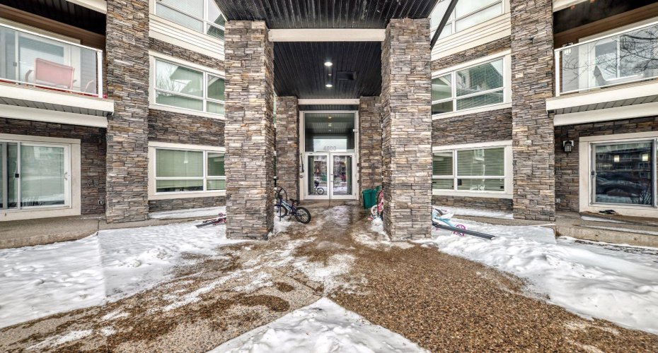 240 Skyview Ranch Road, Calgary, Alberta T3N0P4, 2 Bedrooms Bedrooms, ,2 BathroomsBathrooms,Residential,For Sale,Skyview Ranch,A2305294