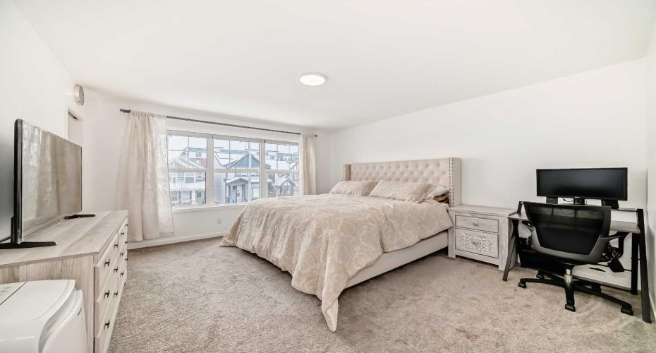 355 Masters Row, Calgary, Alberta T3M2T7, 4 Bedrooms Bedrooms, ,4 BathroomsBathrooms,Residential,For Sale,Masters,A2305380