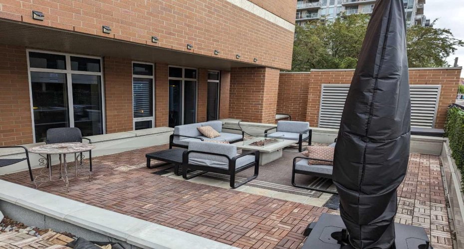 817 15 Avenue, Calgary, Alberta T2R0H8, 2 Bedrooms Bedrooms, ,2 BathroomsBathrooms,Residential,For Sale,15,A2305510