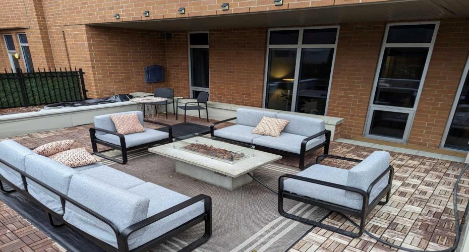 817 15 Avenue, Calgary, Alberta T2R0H8, 2 Bedrooms Bedrooms, ,2 BathroomsBathrooms,Residential,For Sale,15,A2305510
