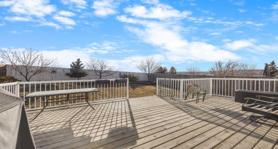 67 Evansmeade Crescent, Calgary, Alberta T3P 1B9, 4 Bedrooms Bedrooms, ,4 BathroomsBathrooms,Residential,For Sale,Evansmeade,A2305711