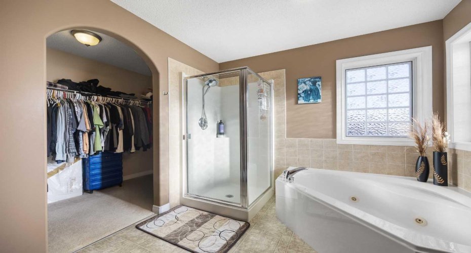 67 Evansmeade Crescent, Calgary, Alberta T3P 1B9, 4 Bedrooms Bedrooms, ,4 BathroomsBathrooms,Residential,For Sale,Evansmeade,A2305711