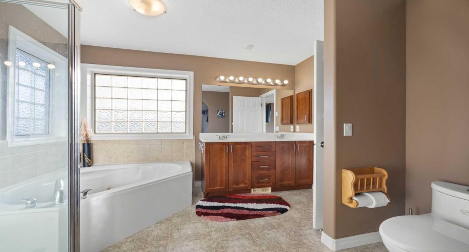 67 Evansmeade Crescent, Calgary, Alberta T3P 1B9, 4 Bedrooms Bedrooms, ,4 BathroomsBathrooms,Residential,For Sale,Evansmeade,A2305711