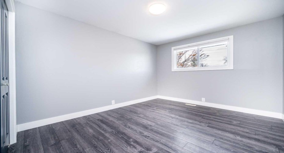 640 Rundleridge Drive, Calgary, Alberta T1Y2K9, 3 Bedrooms Bedrooms, ,3 BathroomsBathrooms,Residential,For Sale,Rundleridge,A2305752