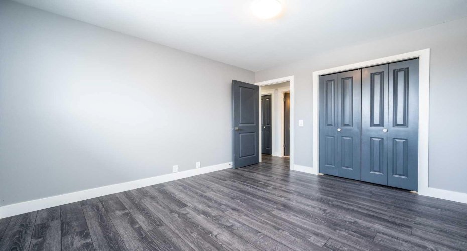 640 Rundleridge Drive, Calgary, Alberta T1Y2K9, 3 Bedrooms Bedrooms, ,3 BathroomsBathrooms,Residential,For Sale,Rundleridge,A2305752