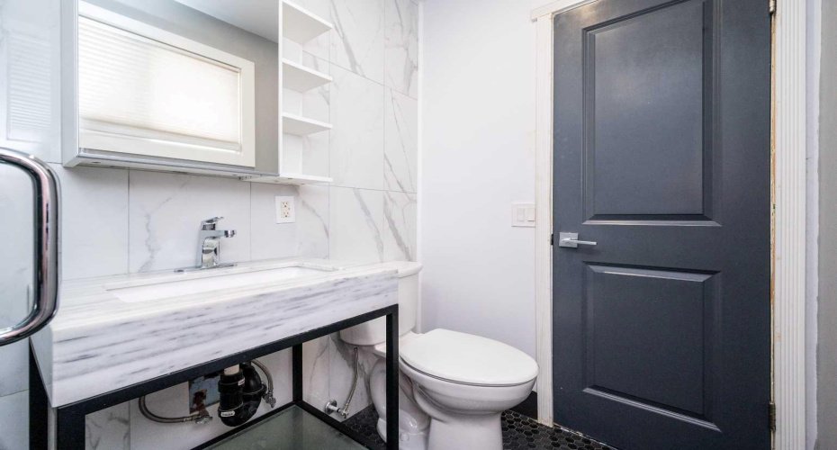 640 Rundleridge Drive, Calgary, Alberta T1Y2K9, 3 Bedrooms Bedrooms, ,3 BathroomsBathrooms,Residential,For Sale,Rundleridge,A2305752